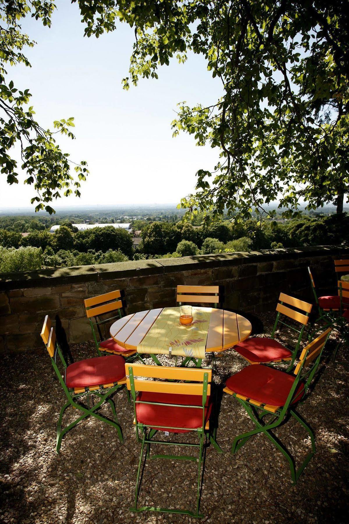 Kardinal Schulte Haus Hotell Bergisch Gladbach Exteriör bild