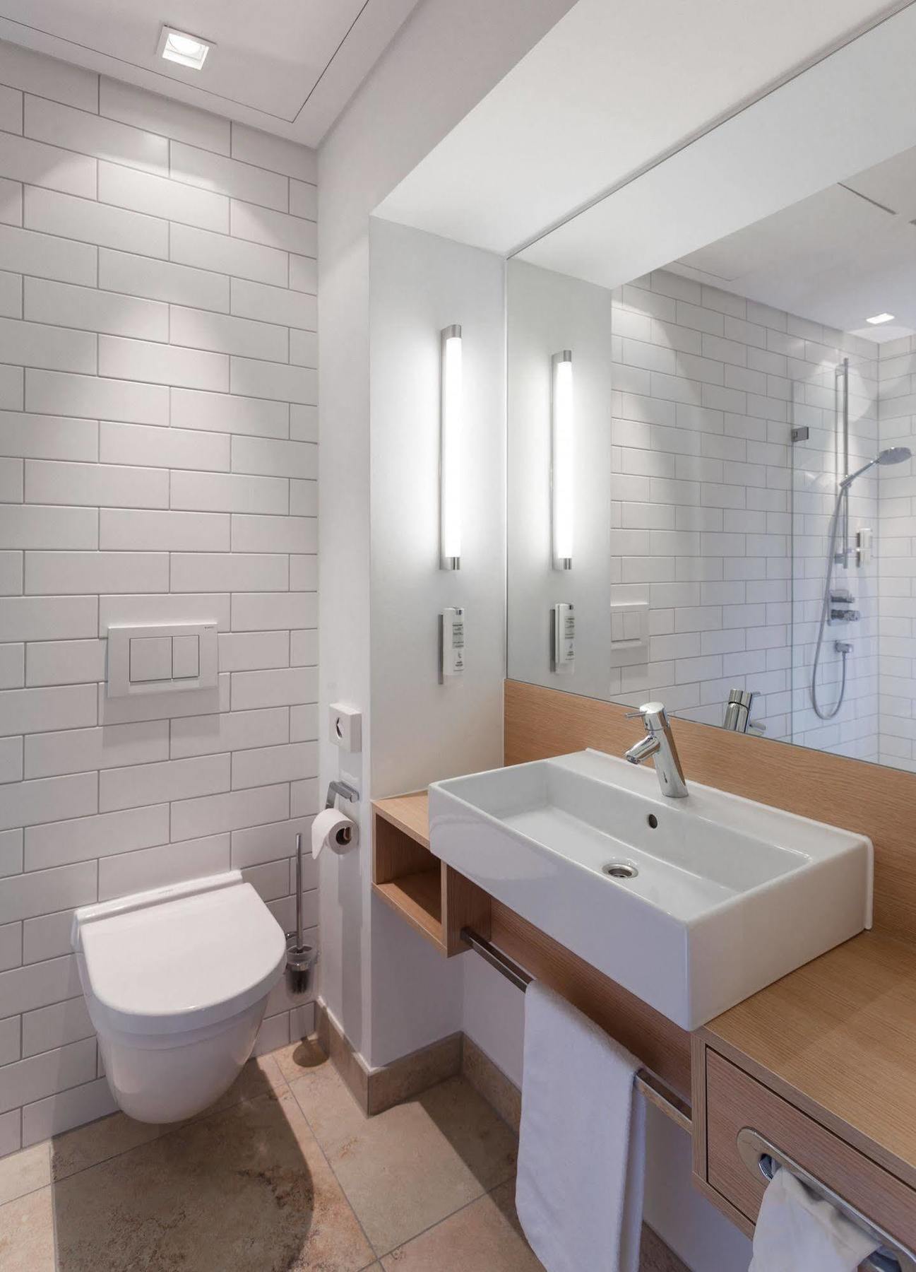Kardinal Schulte Haus Hotell Bergisch Gladbach Exteriör bild