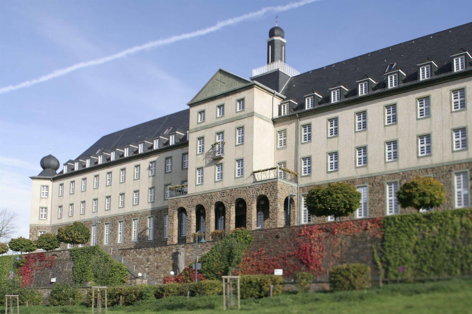 Kardinal Schulte Haus Hotell Bergisch Gladbach Exteriör bild