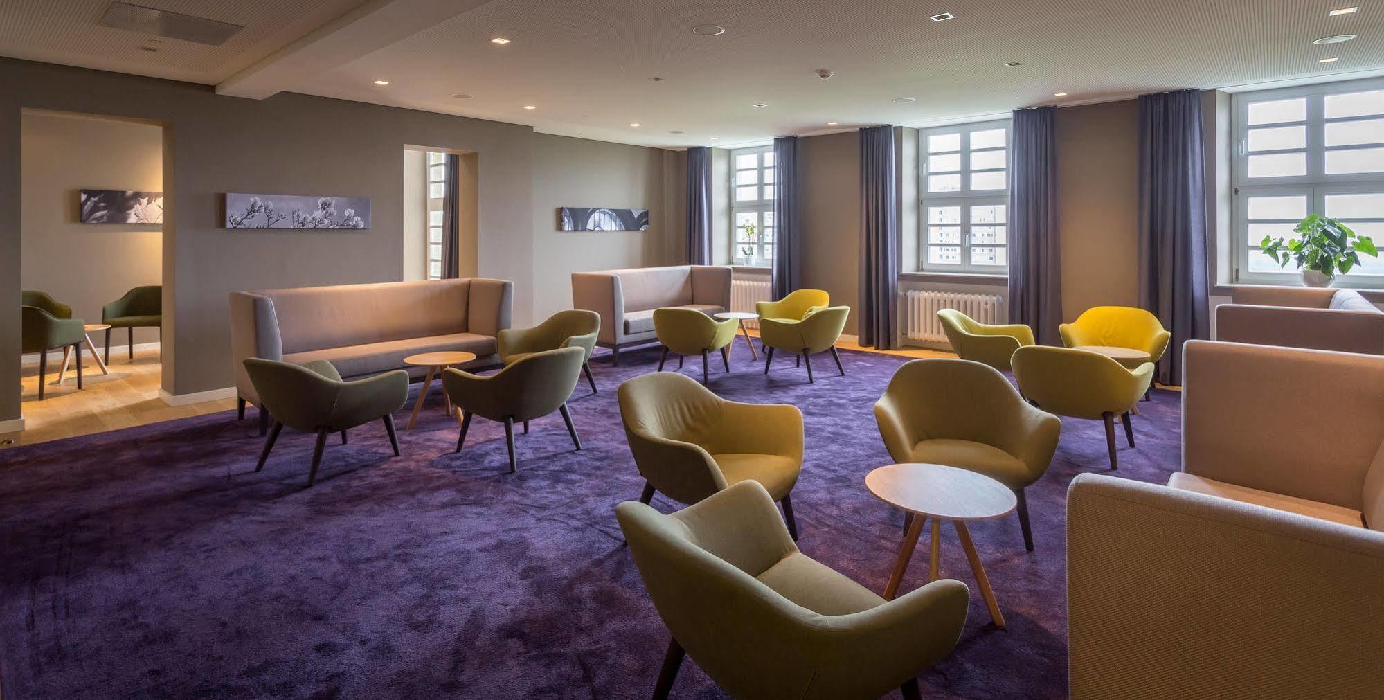Kardinal Schulte Haus Hotell Bergisch Gladbach Exteriör bild